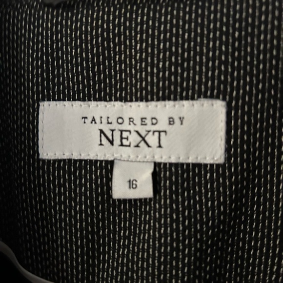 Next skirt suit set - Picture 4 of 5